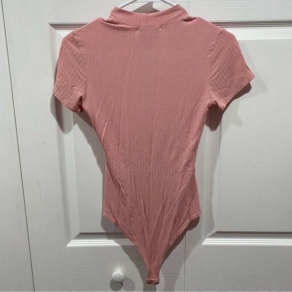 ROLLA COSTER Women’s Soft Pleated T Shirt Bodysuit with Cutout - pink, size S - Picture 2 of 3